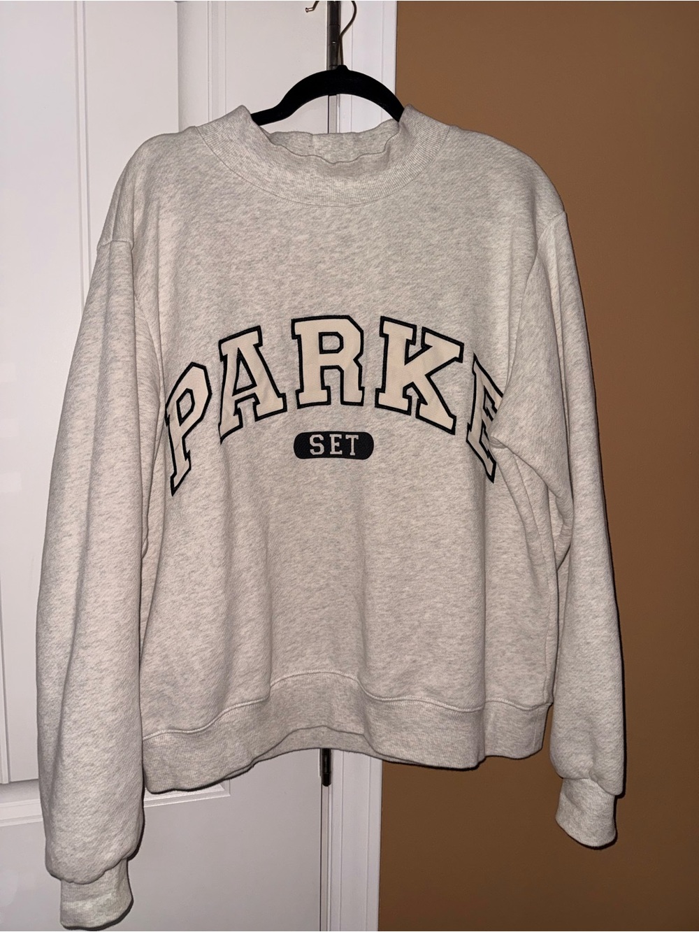 PARKE Light Cream Crewneck Sweatshirt
